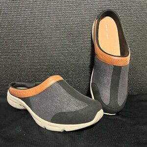 Easy Spirit Black and Gray Women's Baye7 Mules